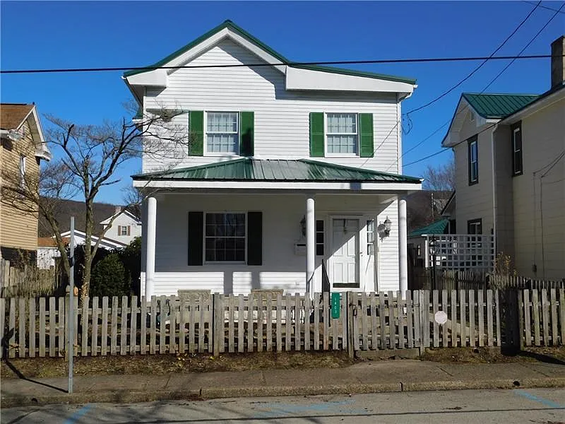 1403 Race St photo 1