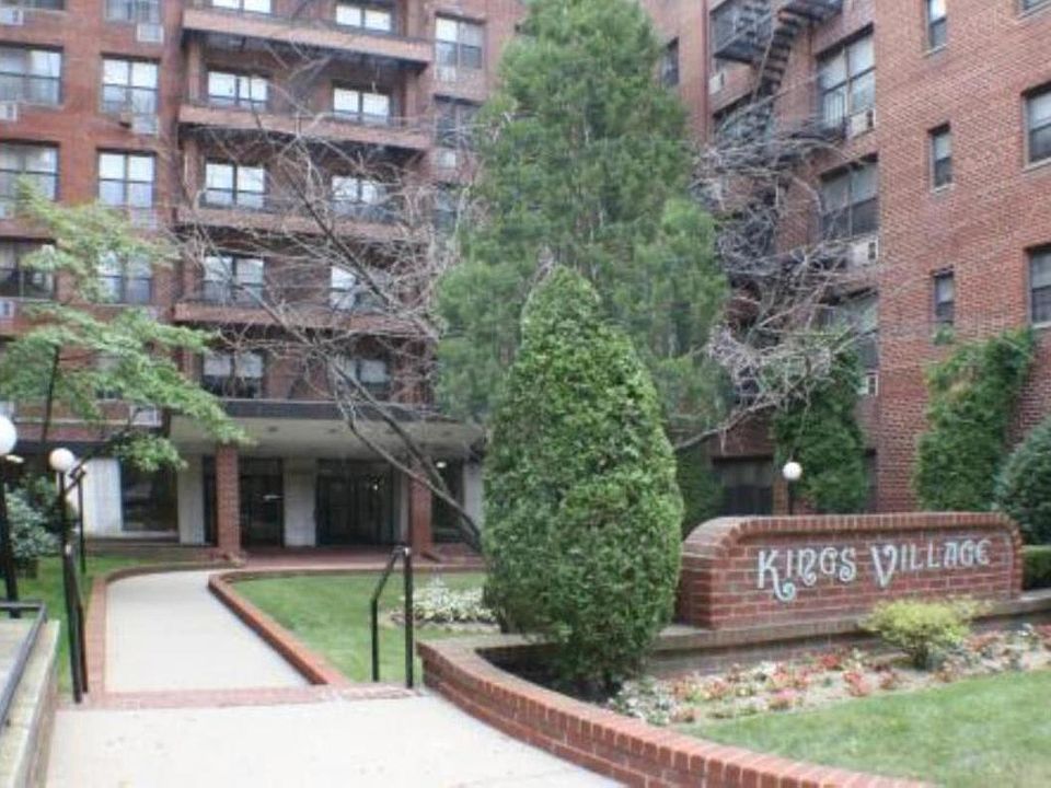 1st image of 1199 E 53rd St APT 7S
