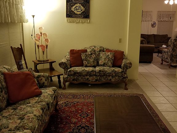 5th image of 1231 E Tremaine Ave