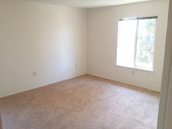 3rd image of 5104 Panama Ave APT A