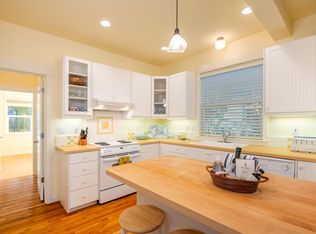 2100 Overleaf Loop, Yachats, OR 97498