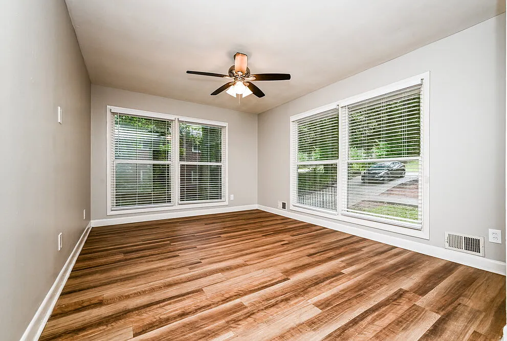 3 bed, 1.5 bath, 1223 sqft, $1,505 — Photo 4