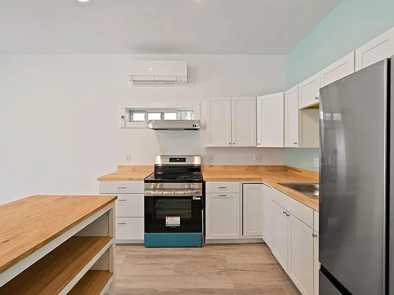 15 Rockland House Rd #A — Photo 3