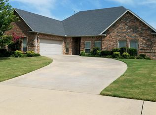 3188 Indian Springs Ave, Springdale, AR 72762