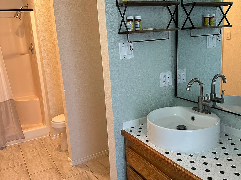 2301 Fairway Ter — Photo 11