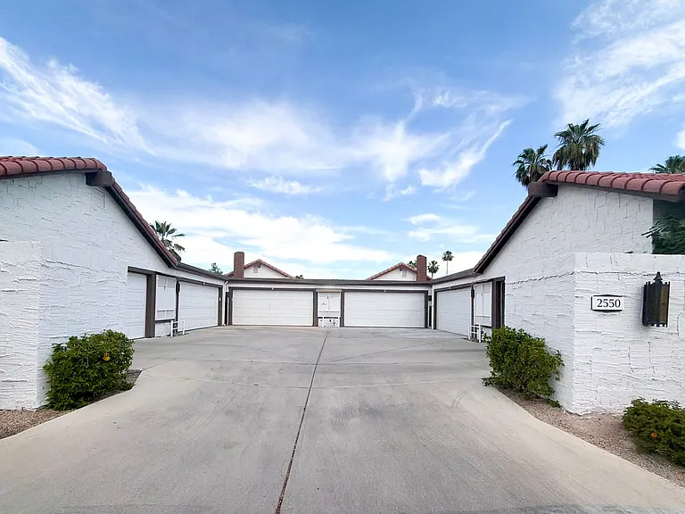 2550 Miramonte Cir E #C — Photo 22