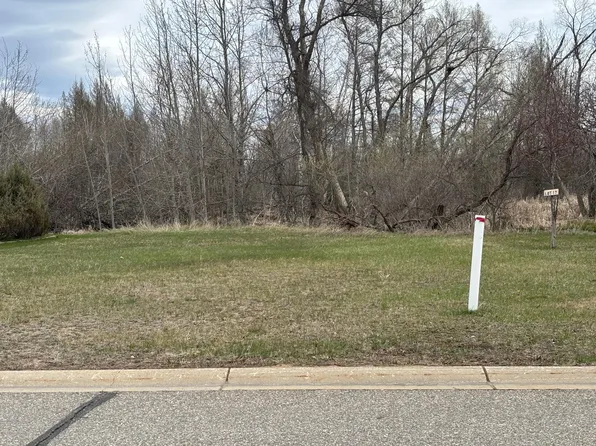 17 Irvine Ave NW, Bemidji, MN 56601