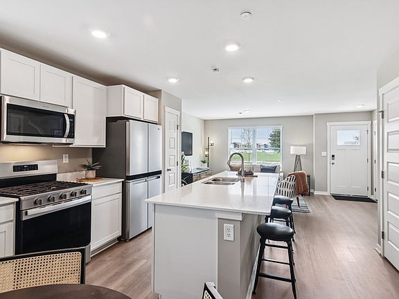 7th image of this home