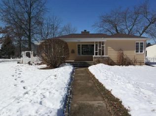 400 Hannah St N, Mount Morris, IL 61054