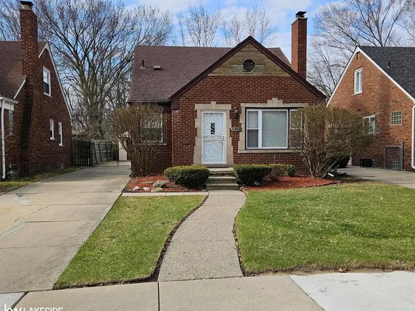 19786 Woodmont St, Harper Woods, MI 48225