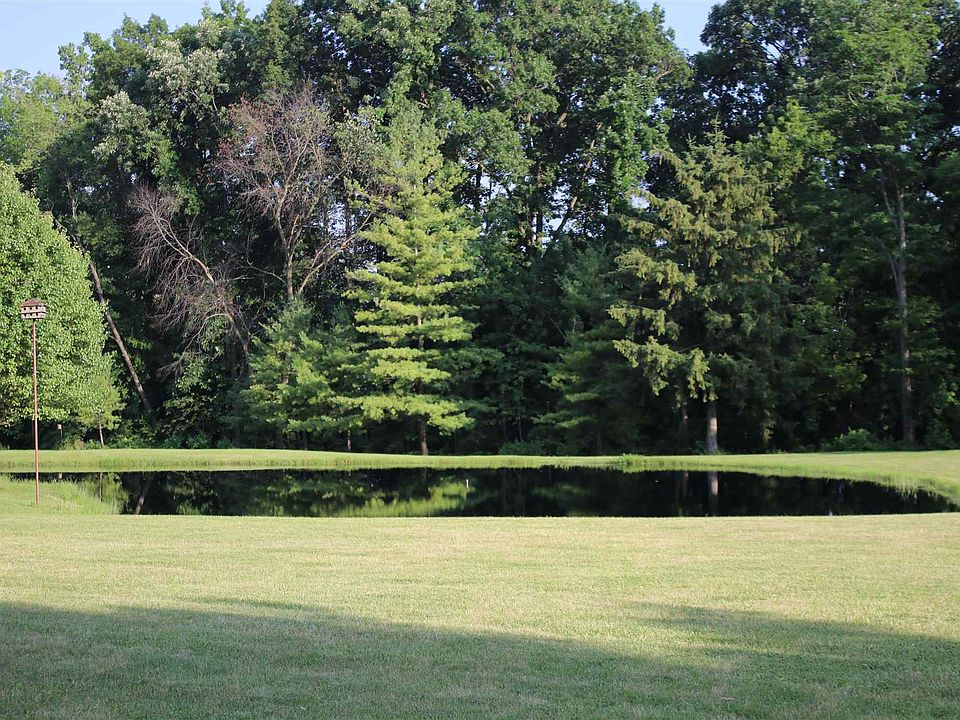 2nd image of 2425 Butler Rd