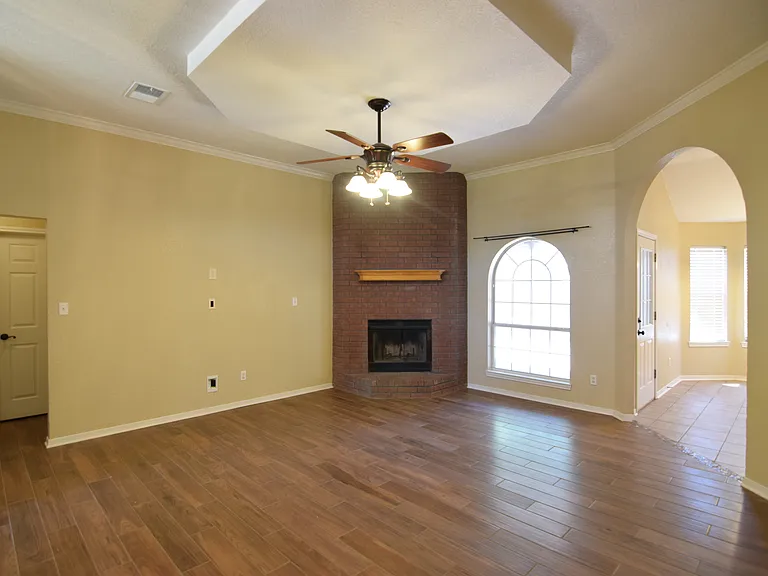 2206 Sandstone Dr — Photo 7