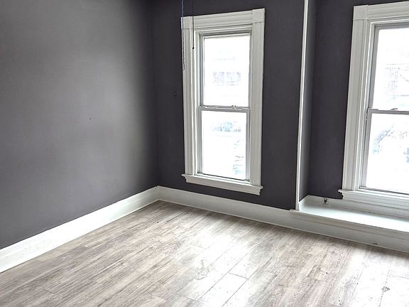 2nd image of 223 W 16th St #6