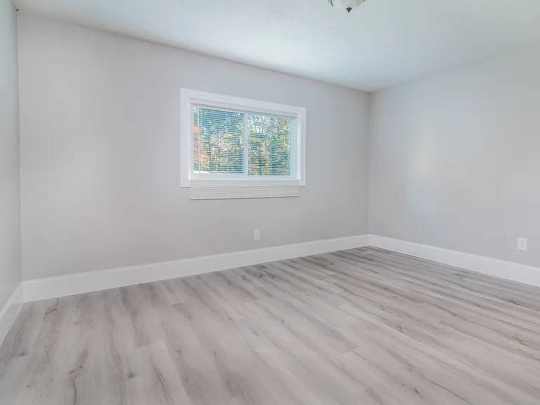511 Gresham Park Dr #D — Photo 2