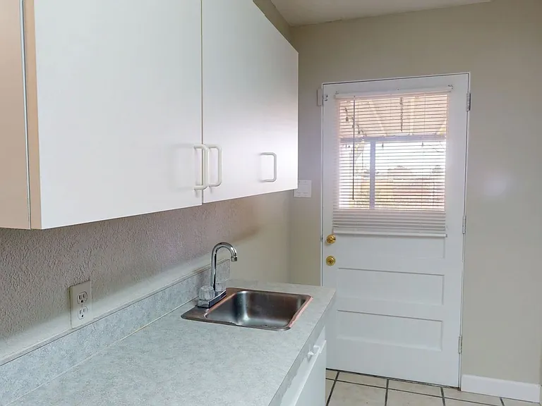 367 Cedar St — Photo 14