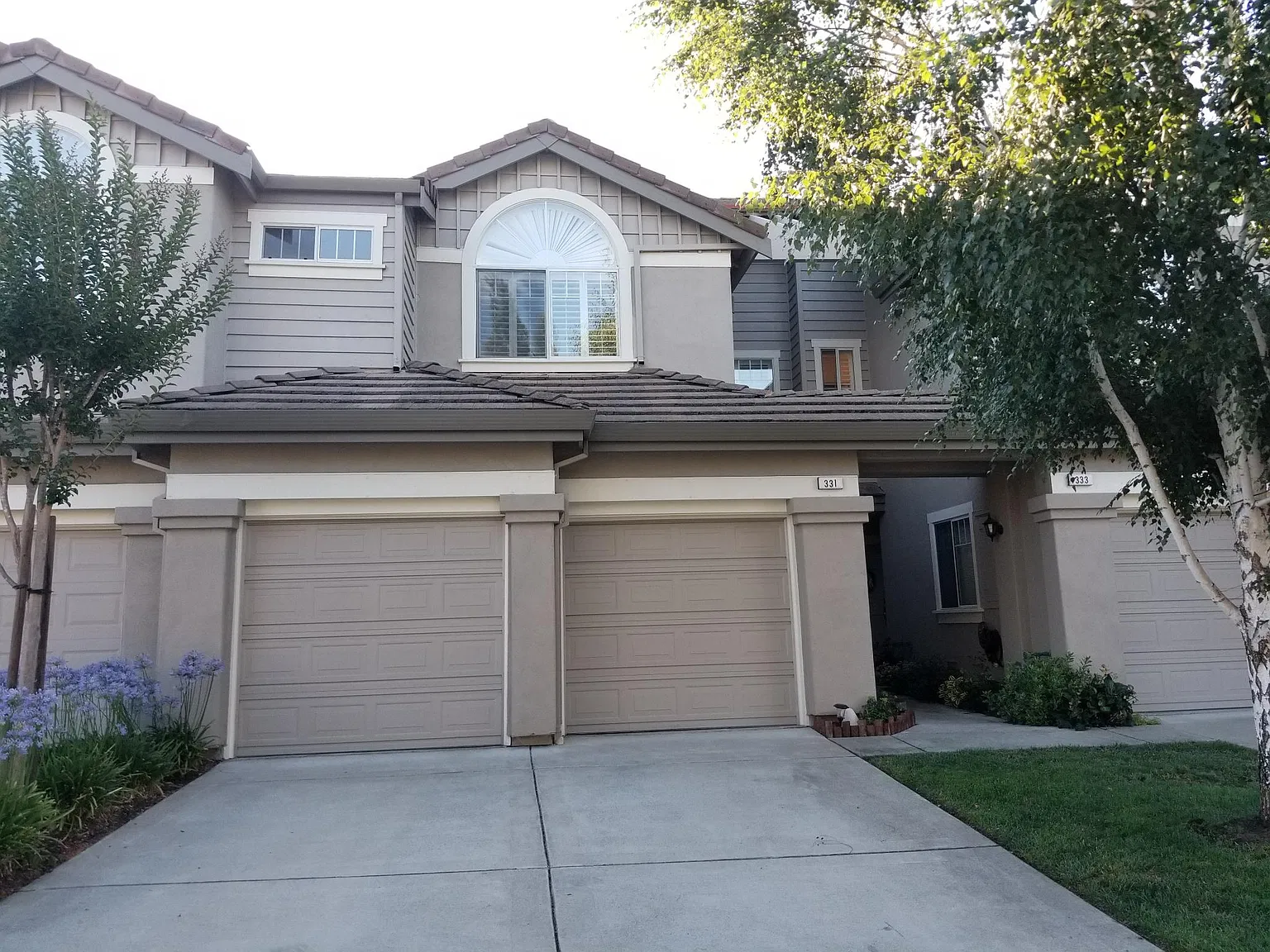 2 bed, 2.5 bath, 1461 sqft, $3,850 — Photo 1