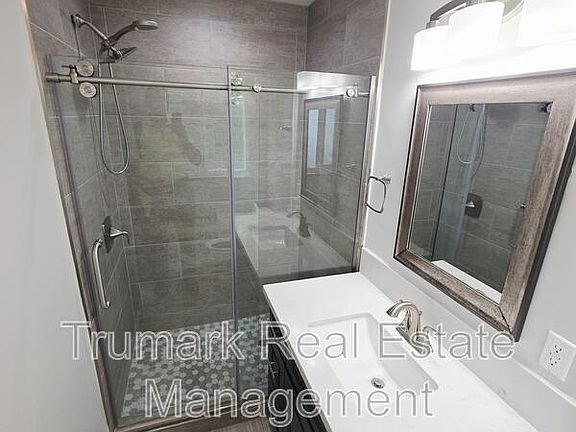 4th image of 1303 N Brand Blvd #4