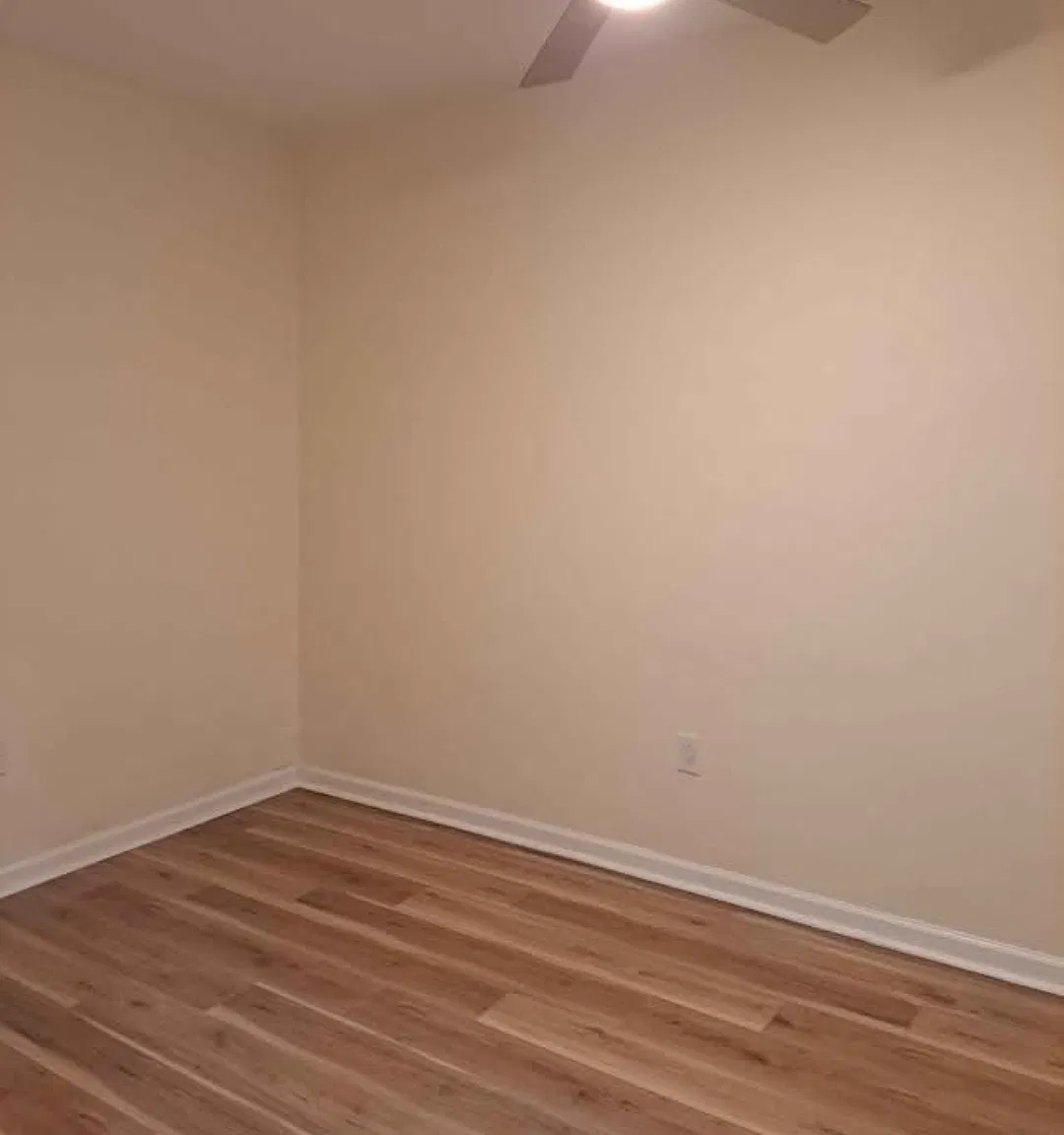 3 bed, 1.5 bath, 1302 sqft, $1,900 — Photo 2