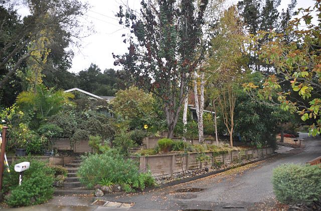 1st image of 195 Hillside Ave