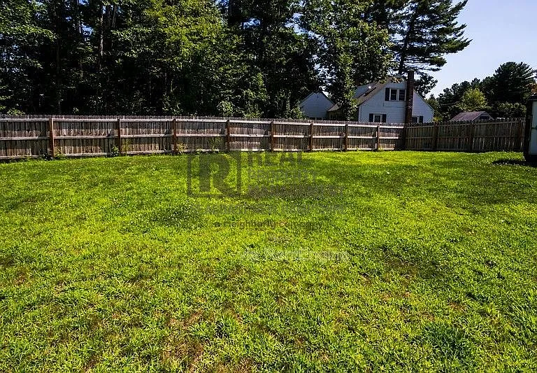 17 Richardson Dr — Photo 25