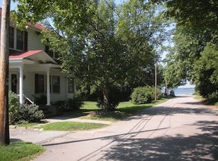 70 Annawamscutt Rd, Barrington, RI 02806