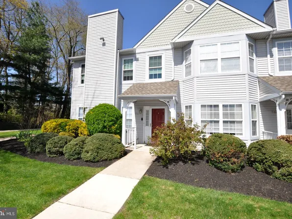 701 Sweetwater Dr, Cinnaminson, NJ 08077