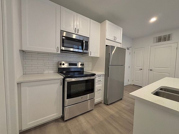 5th image of 16 West Ave S #102