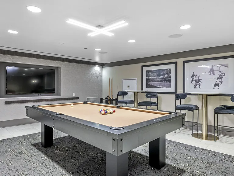 Game Room at The Elle Apartments in Chicago, IL 60605