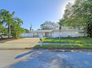 10195 Imperial Point Dr E, Largo, FL 33774