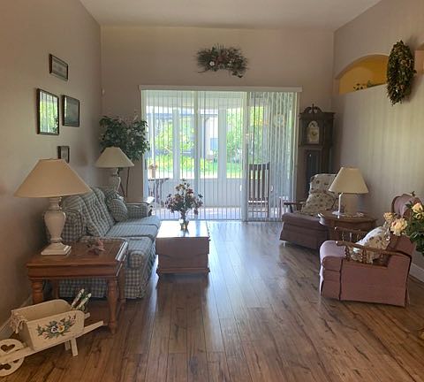 4th image of 265 Suncrest Ct
