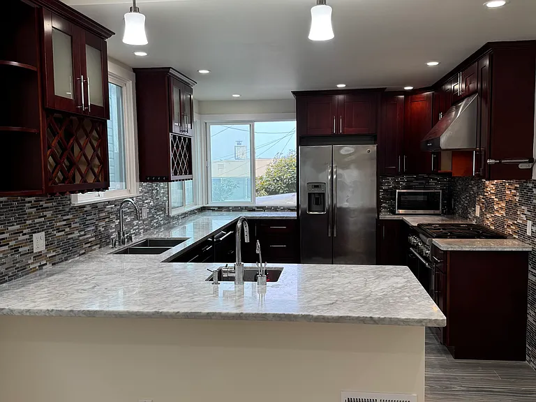 94 Crestline Ave — Photo 1