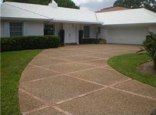 5 Cayuga Rd #(228), Sea Ranch Lakes, FL 33308