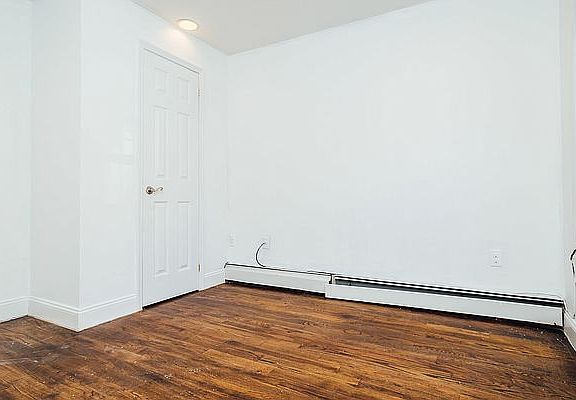 5th image of 510 Kosciuszko St #1