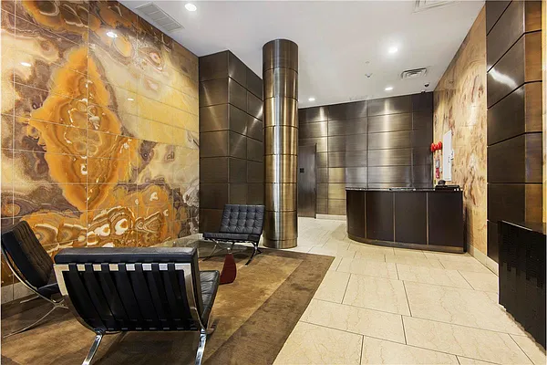 Sold by GARG Real Estate | media 25