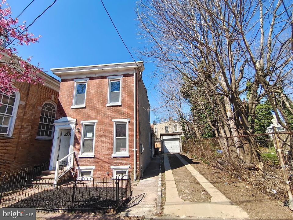 1st image of 429 S Claymont St