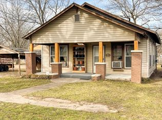 810 W 13th St, Ada, OK 74820