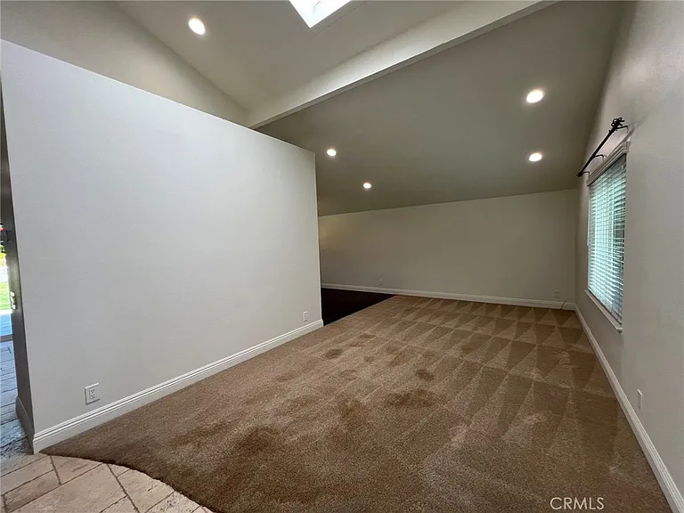 25281 Parthenon Ave — Photo 13