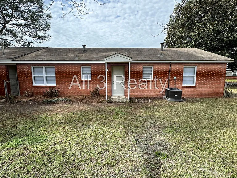 990 Parkwood Dr — Photo 22