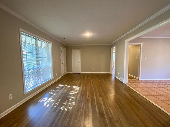 5th image of 6250 Gillham Dr