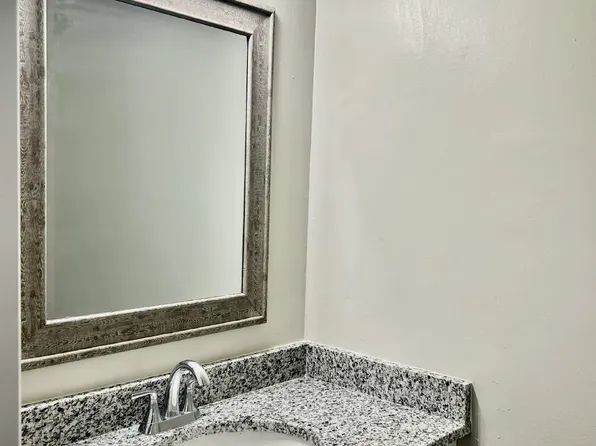 132 S Cedar Ln Building 2, Fort Oglethorpe, GA 30742
