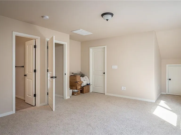 225 Floridays Way — Photo 8