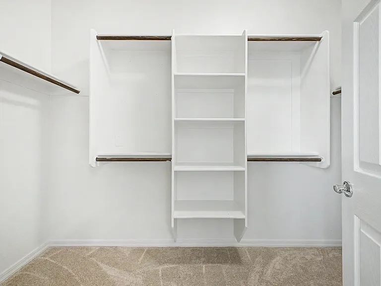 1360 W Joshua Tree Ave — Photo 5
