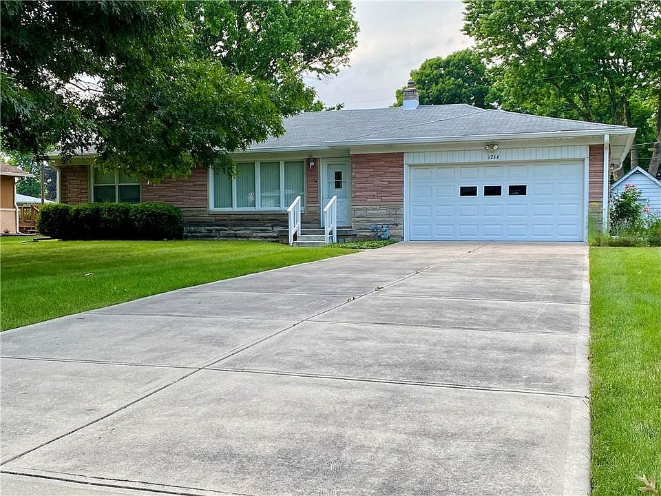 1st image of 1216 Southwood Dr