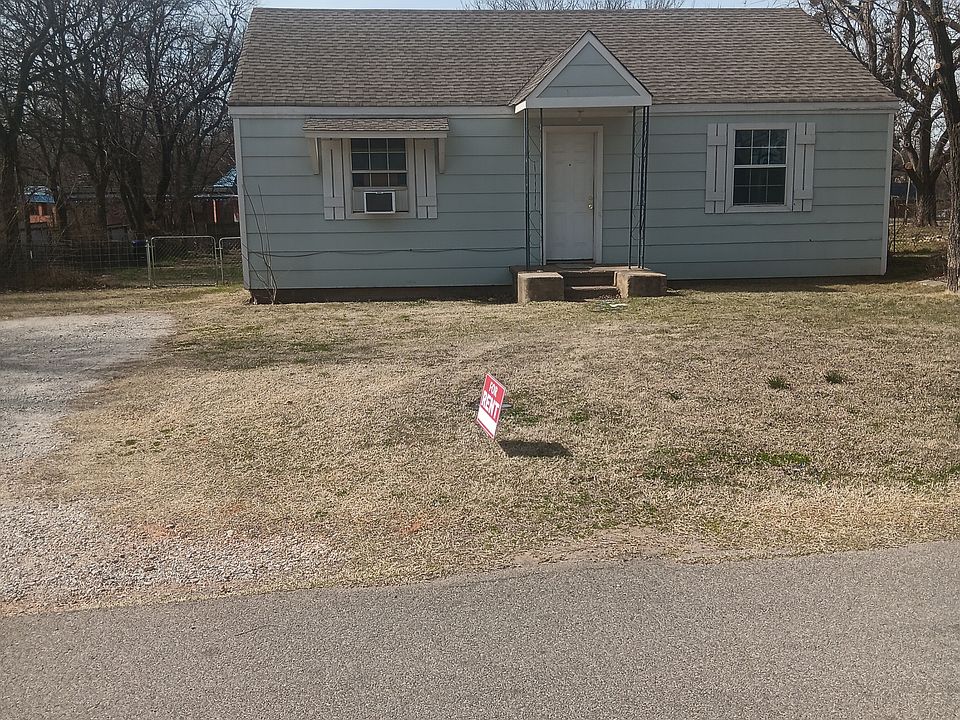 1st image of 504 S 5th St