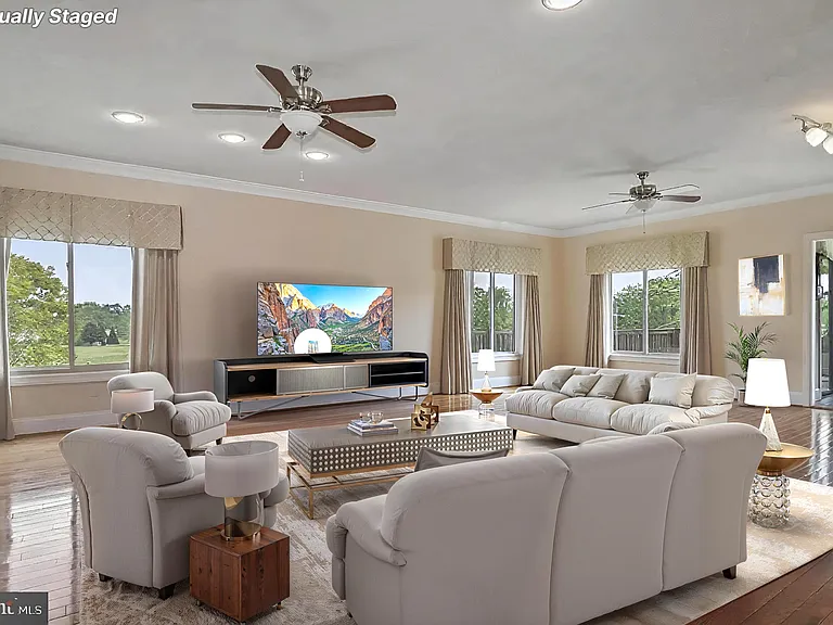 2277 Poplar Rd — Photo 8