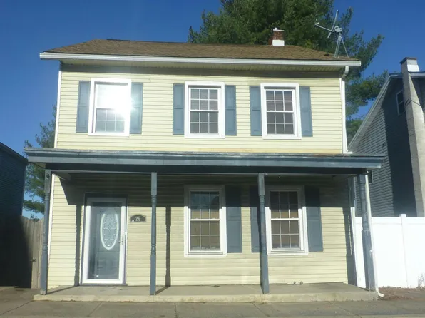 26 N 2nd St, Halifax, PA 17032