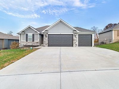 11709 N Windsor Ave, Kansas City, MO, 64157