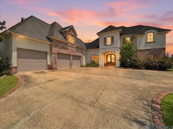 2529 University Club Dr, Baton Rouge, LA 70810