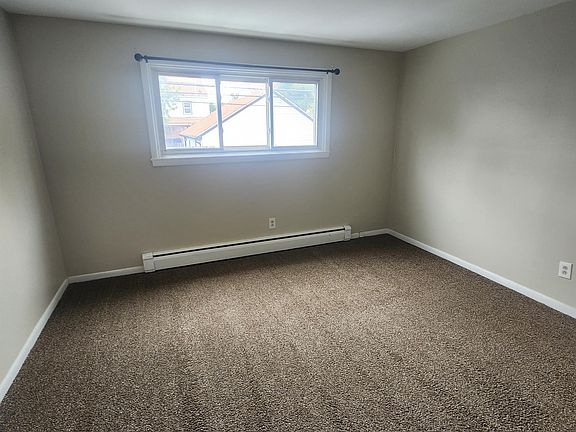 2nd image of 2668 Sheridan Dr APT 3