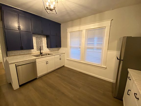 3rd image of 202 Columbus Ave #2